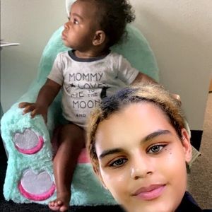 Meet your Posher, Mercedes